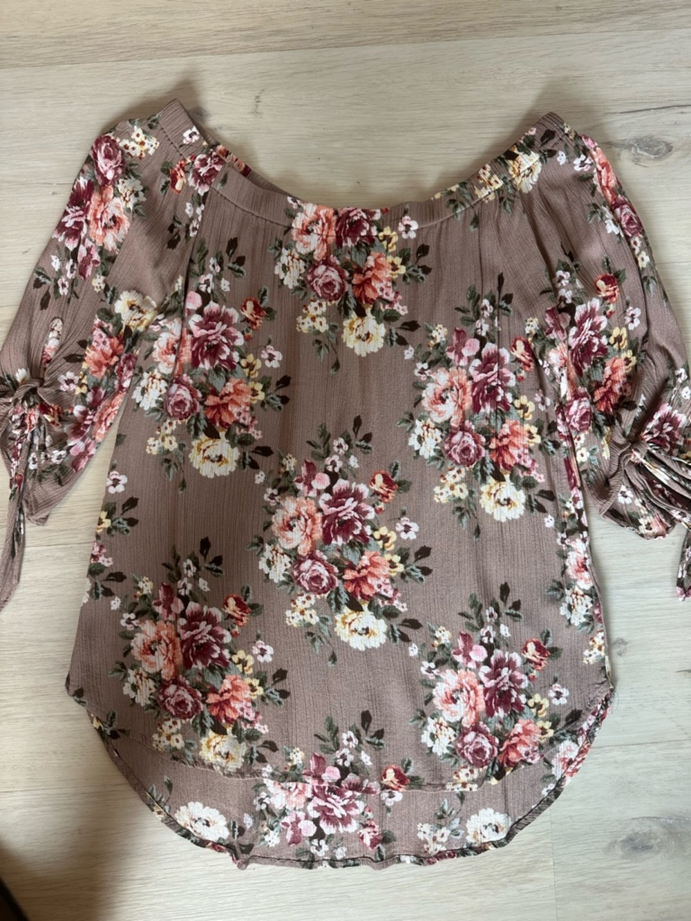 Staccato Mauve Floral Off-Shoulder Blouse with Tie Sleeves